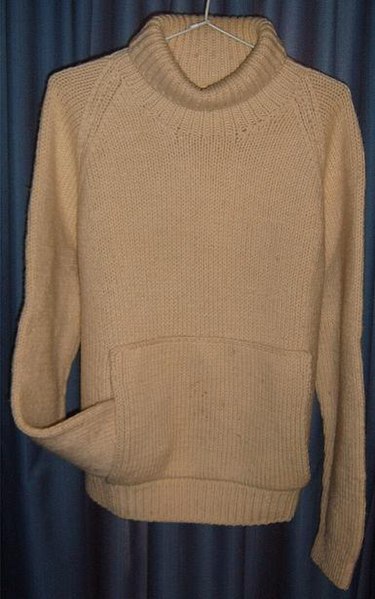 File:Seaman jumper.JPG