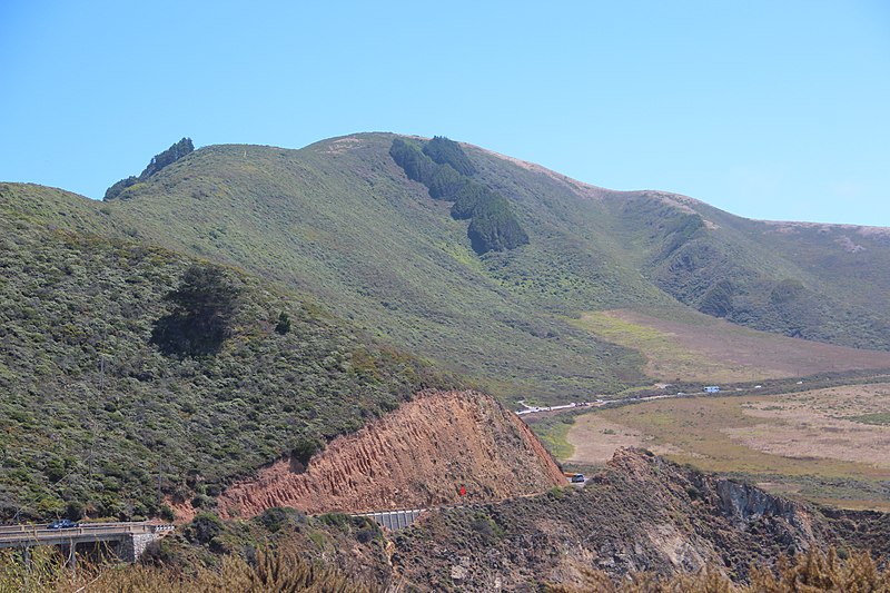 File:Serra Hill, Big Sur, CA Aug 2019 1.jpg