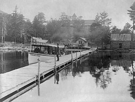 Bateau à vapeur sur le lac, 1889.