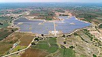 Solarkraftwerk Telangana I im Bundesstaat Telangana, Indien, 12-MWp DC.jpg