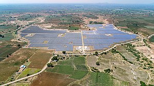 Hindistan'ın Telangana eyaletindeki Güneş Enerjisi Santrali Telangana I, 12 MWp DC.jpg