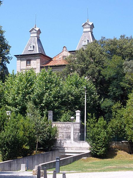 File:Solares (Medio Cudeyo) - Hotel Balneario 4.jpg