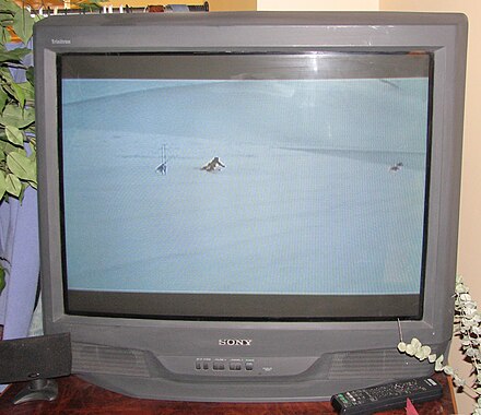Sony KV-32S42, a typical late-model Trinitron television, manufactured in 2001.