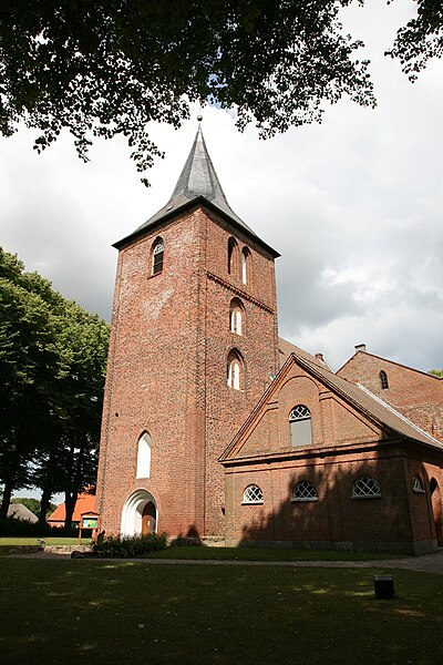 File:St.AntoniusKirche-Neukirchen-Ostholstein-20080707-3.jpg