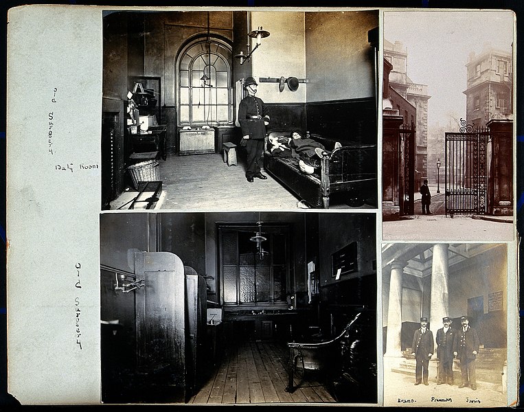 File:St Bartholomew's Hospital, London; the guards room. Photogra Wellcome V0028936.jpg