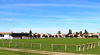 Le stade de rugby.