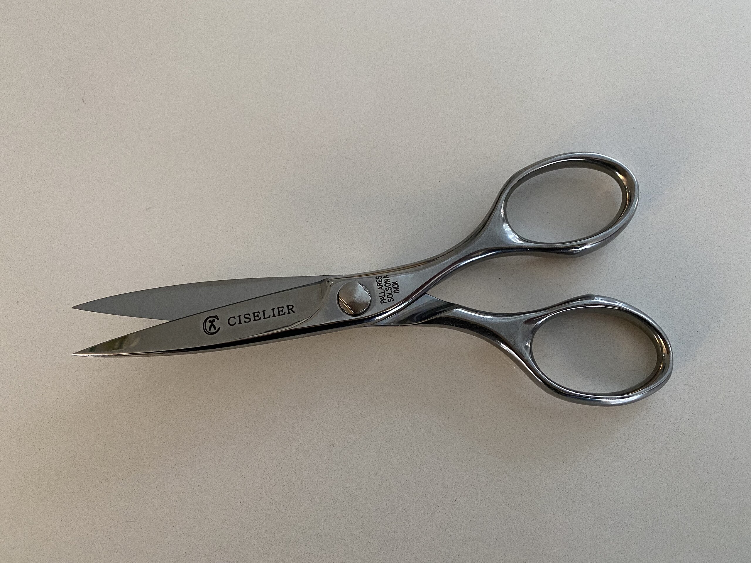 File:Large-scissors.jpg - Wikipedia