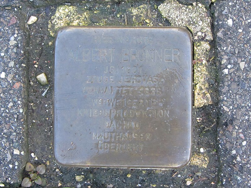 File:Stolperstein Albert Bronner, 1, Wiesenstraße 2, Südstadt, Singen, Landkreis Konstanz.jpg