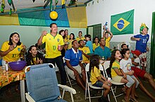 Supporters of the DF accompanying game between Brazil and Mexico 09.jpg