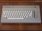 Commodore 64: Povijest, Inačice, Sklopovlje