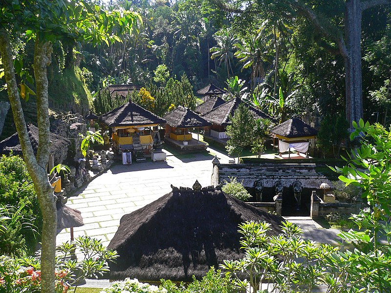 File:Temple de Goa Gajah Bali.JPG