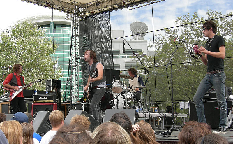 File:The Blakes at Bumbershoot 2007 14.jpg