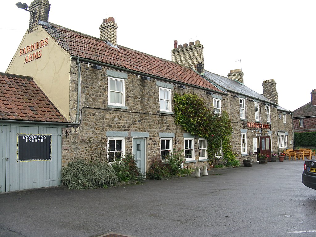 The Farmer's Arms, Brompton-on-Swale - geograph.org.uk - 2649836