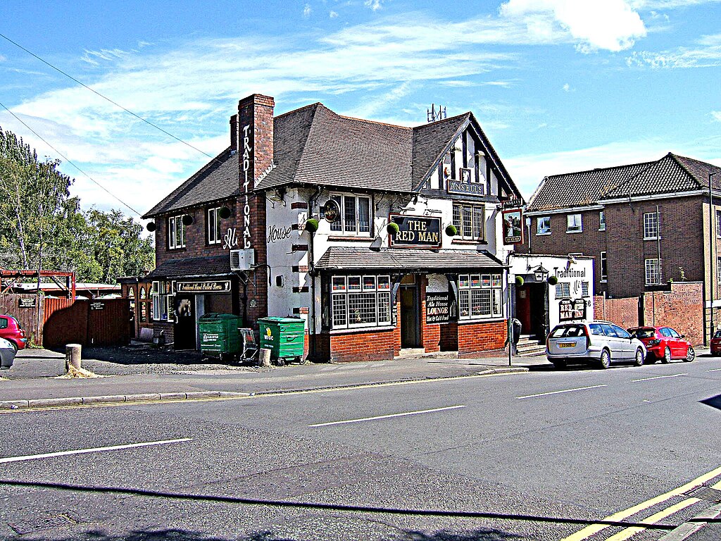 The Red Man, 92 Blackwell Street - geograph.org.uk - 906718