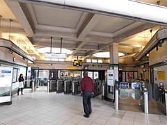 Stazione della metropolitana Tooting Broadway 01.jpg