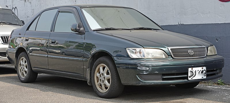 File:Toyota Corona PREMIO E.jpg