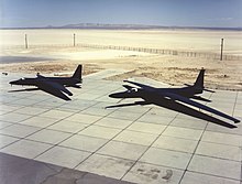 Comparación de un U-2 de primera generación con un U-2R