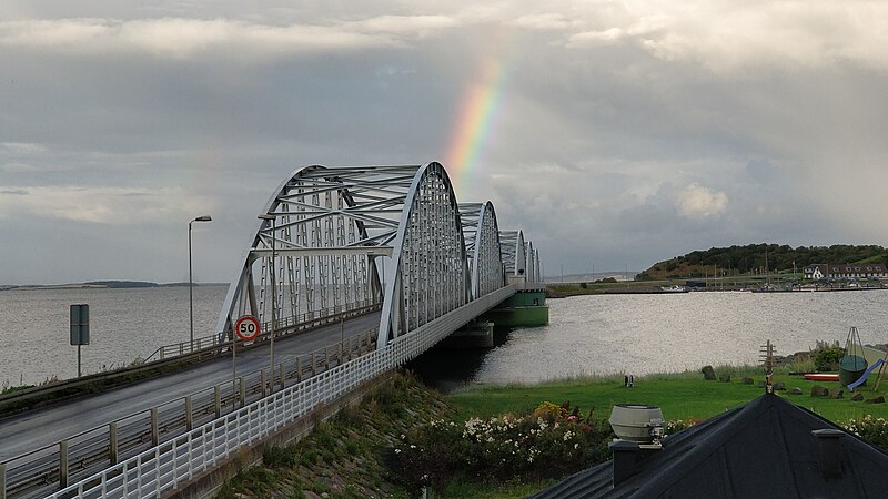File:Vilsund Bridge 2.jpg