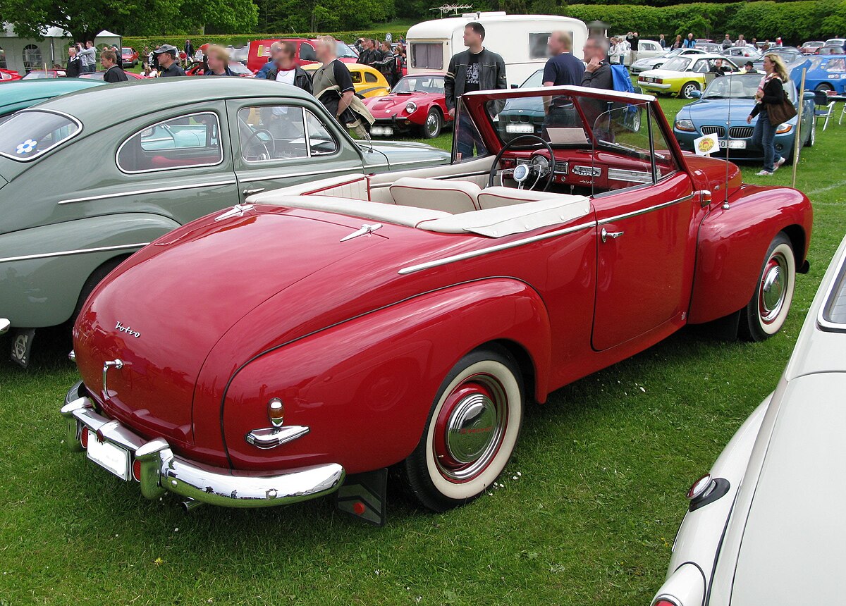 Volvo pv445