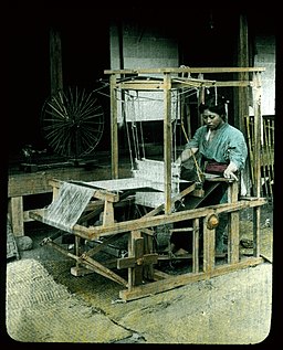 Weaving (silk) on hand loom. (19761867240)