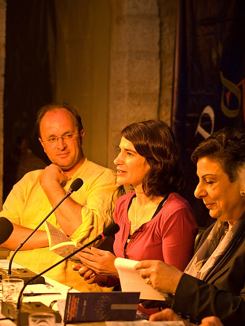 William Dalrymple (left) with Esther Freud (centre) and Hanan Ashrawi at PalFest 2008.