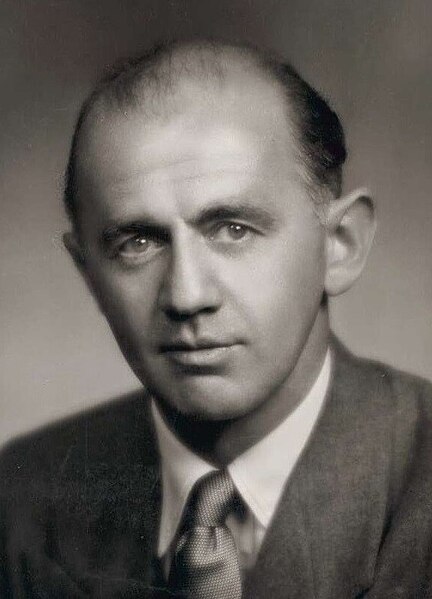 McMahon in 1950, as a newly elected backbencher