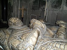 Tomb of Thomas and Katherine Lane of Bentley, c. 1585, attributed to Robert Royley of Burton on Trent, in the north chapel. The Lanes were important landowners in Staffordshire and, although they accepted the Reformation, closely allied with the recusant Giffard family of Chillington Hall Wolverhampton St Peters - Lane Tomb 01.jpg