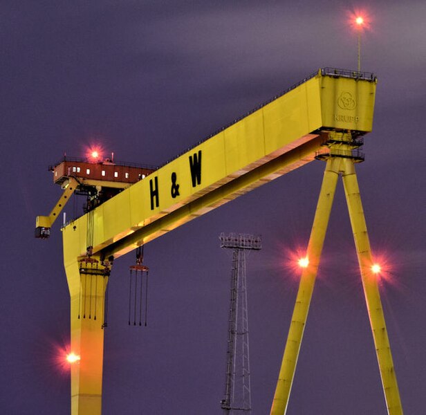 File:"Goliath" (night view), Belfast (September 2019) - geograph.org.uk - 6256918.jpg