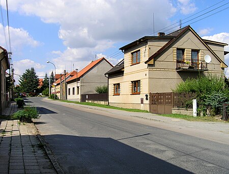 Fail:Žilina_(Kladno),_Kladenská_str.jpg