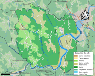 Barevná mapa znázorňující využití půdy.