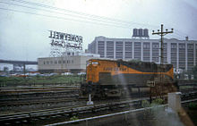 A LIRR ALCO Century 420 in 1967. 19670630 35 LI 211 New York (11974786273).jpg