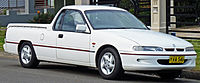 1996-1998 Holden VS II Commodore S utility 04.jpg