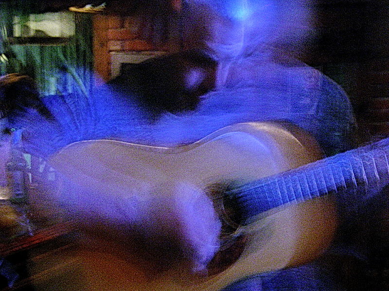 File:1 guitarist motion blur experimental digital photography by Rick Doble.jpg