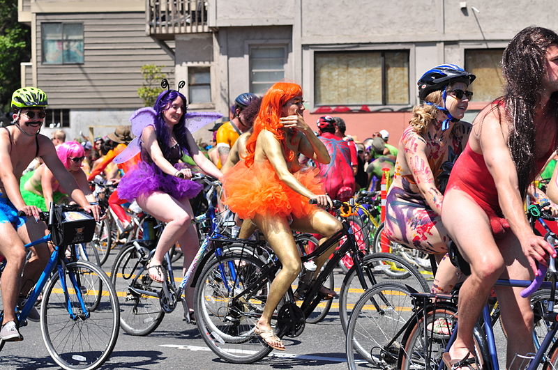 File:2015 Fremont Solstice cyclists 234.jpg