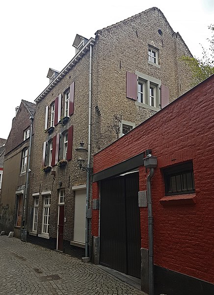 File:2017 Maastricht, Ridderstraat.jpg