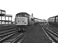 D67 (45 118) der British Rail erreicht im Dezember 1982 mit einem Reisezug nach Liverpool Lime Street die Manchester Victoria Station