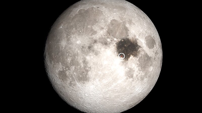File:5-Things-Moon Apollo11-landing-site.jpg