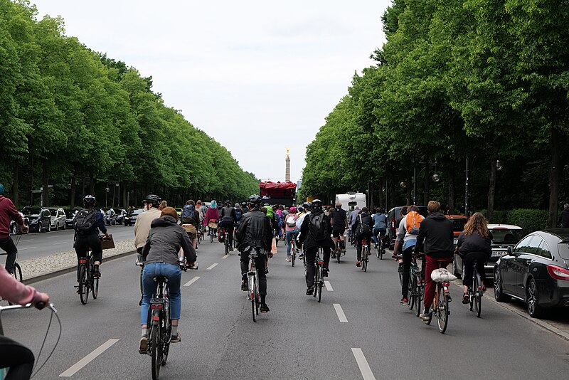 File:Antifascist RCC bicycle demonstration Berlin 2020-05-23 17.jpg