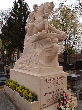 List Of Burials At Pere Lachaise Cemetery Wikiwand