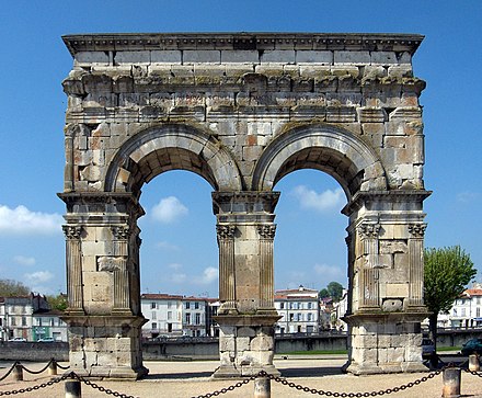The Germanicus arc, one of the symbols of the district