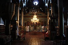 Интериорът на църквата „Св. Архангел Михаил“