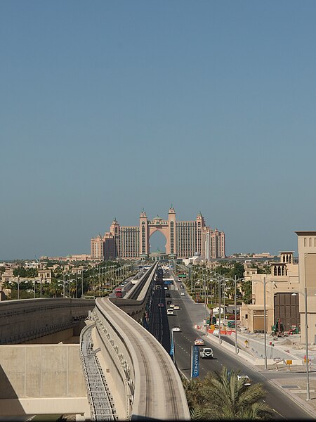 File:Atlantis Hotel @ On the Palm Jumeirah Monorail @ Dubai - 15689952998.jpg