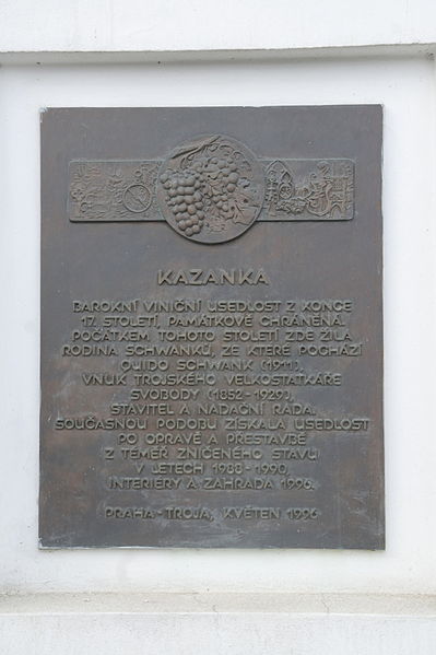 File:Barokní usedlost Kazanka, Trojská 69-112, městská část Praha - Troja 06.JPG