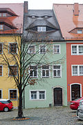 Residential building in closed development