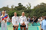 Deutsch: Beachvolleyball bei den Olympischen Jugendspielen 2018; Tag 11, 17. Oktober 2018; Mädchen, Medaillenzeremonie - Gold: Russland (Maria Woronina & Maria Botscharow), Silber: Italien (Claudia Scampoli & Nicol Bertozzi), Bronze: Norwegen (Emilie Olimstad & Frida Berntsen) English: Beach volleyball at the 2018 Summer Youth Olympics at 17 October 2018 – Girls Victory ceremony - Gold: Russia (Maria Voronina & Maria Bocharov), Silber: Italy (Claudia Scampoli & Nicol Bertozzi), Bronze: Norway (Emilie Olimstad & Frida Berntsen)