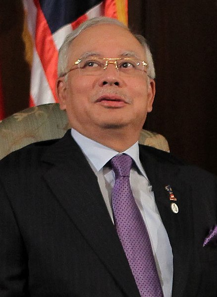 File:Benigno S. Aquino III Najib Tun Razak at the Malacañan Palace in 2012 (3) (cropped).jpg