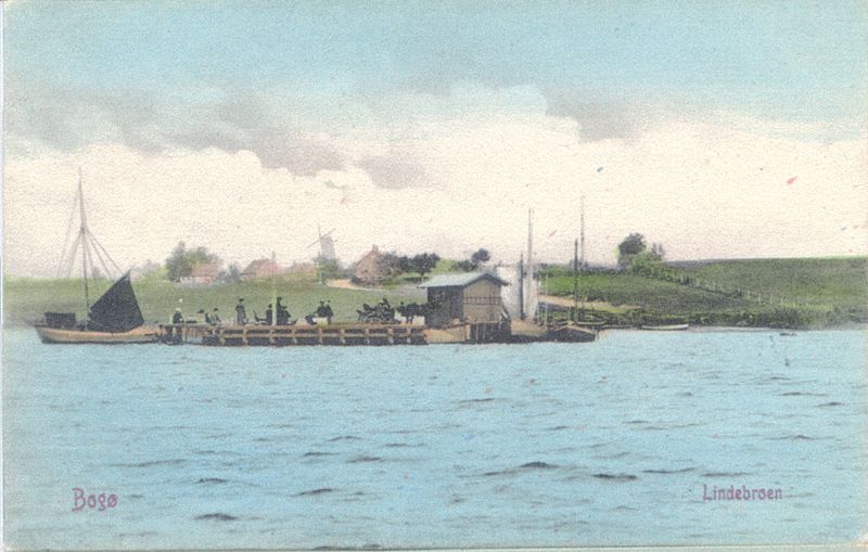 File:Bogø Harbour - before 1908.jpg