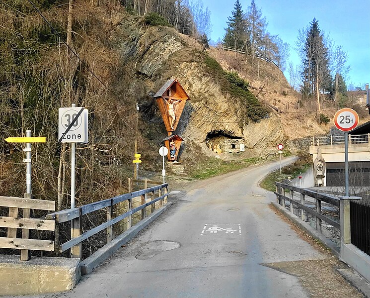 File:Brücke über den Mellitzbach beim Resinger Backofen in Virgen, Osttirol.jpg