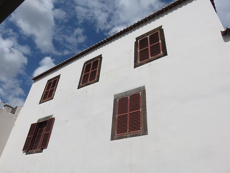 File:Casa com Porta Manuelina, Machico, Madeira - IMG 8867.jpg