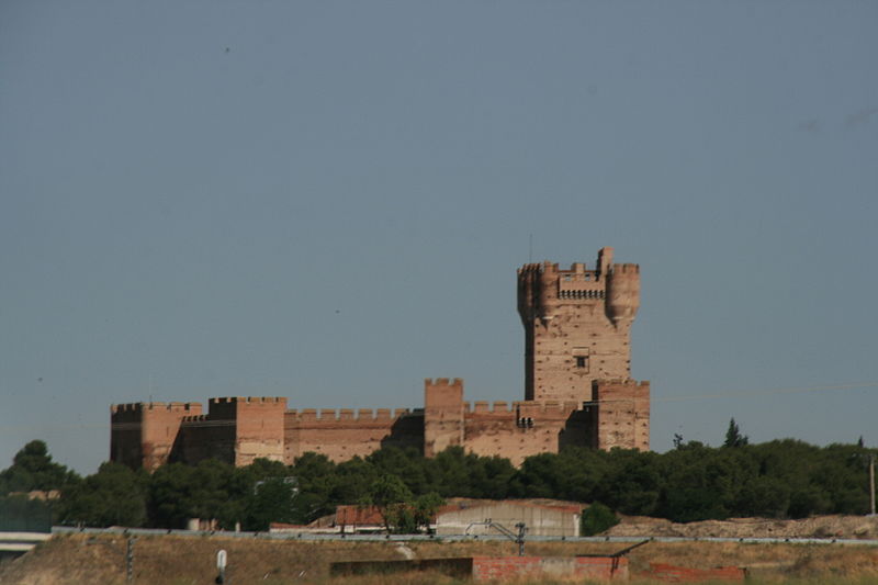 File:Castillo de la Mota -01.JPG